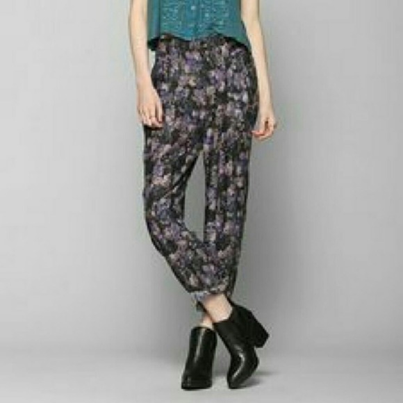 KIMCHI BLUE | Watercolor Joggers | 0 - Picture 1 of 5